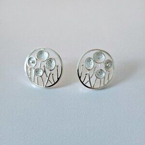 Silver Tone Botanical Flower Stud Earrings | Round Garden Floral | Pierced